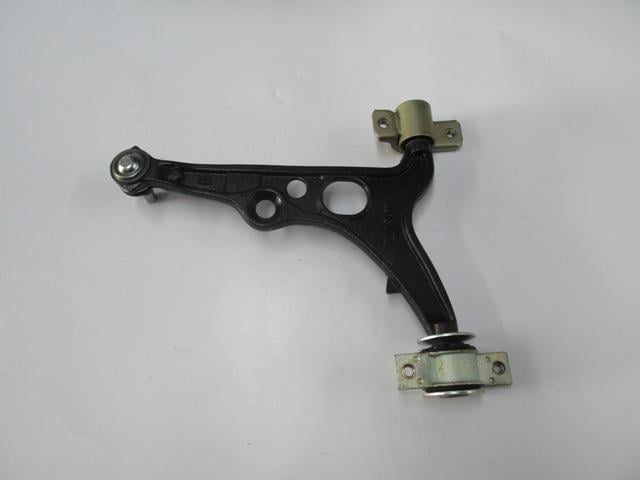 FIAT TIPO- 93/00; ÖN ALT TABLA SAĞ ROTİLLİ/BURÇLU (SALINCAK) (15mm) (SH)
