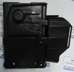 FORD FOCUS- SD/HB- 05/07; AKÜ YUVA PLASTİĞİ ALT (BFN)
