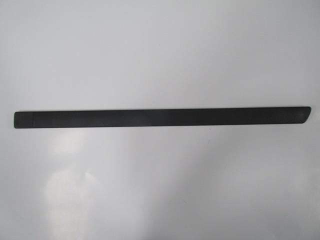 FORD FOCUS C MAX- 04/06; ARKA KAPI BANDI SOL SİYAH