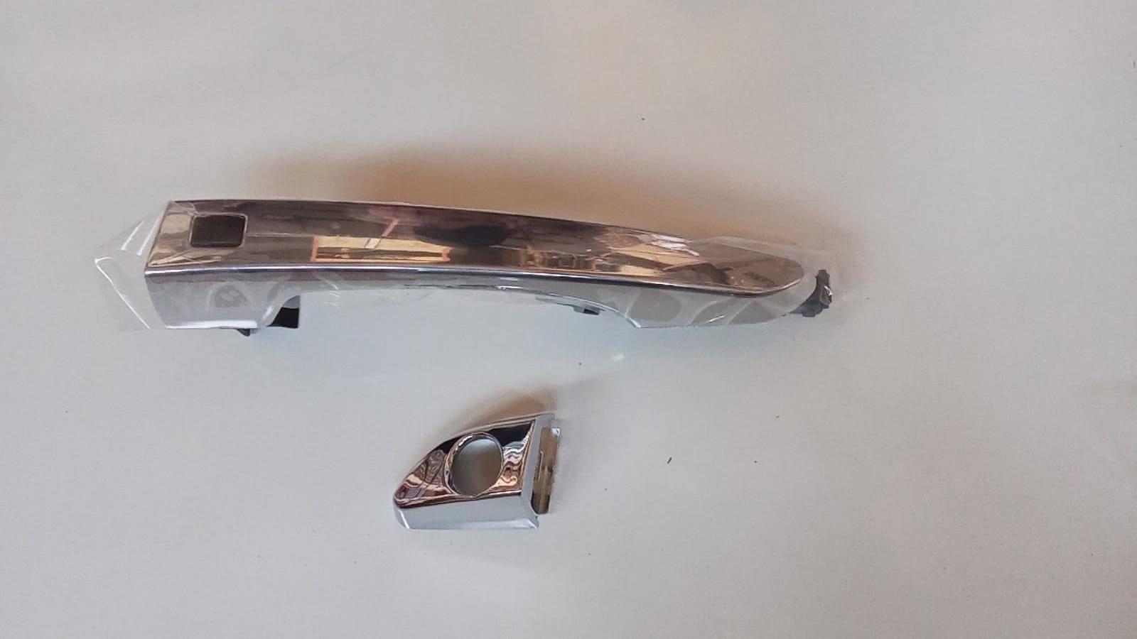 Hyundaı Kol Kapı Tucson 15-20 Ön Dış Sol (Düğmeli)