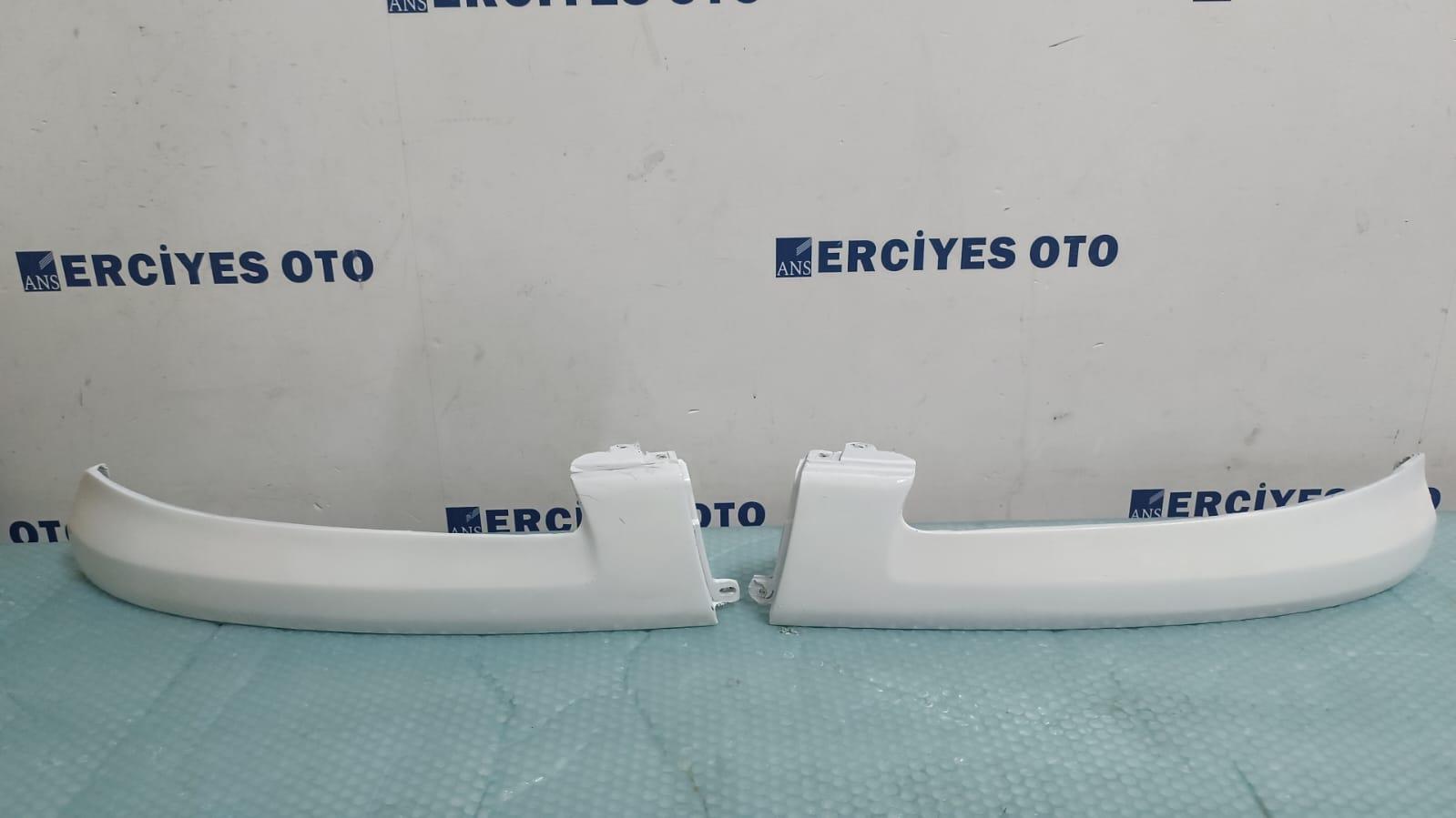 HYUNDAI STAREX (KAMYONET-LİBERO) FAR KAŞI 2000-2006 SAĞ-SOL TAKIM 