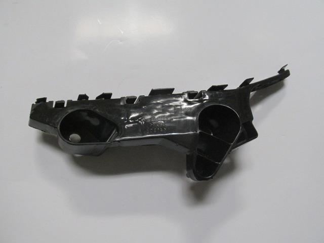 MAZDA 3- SD/HB- 14/16; ÖN TAMPON BRAKETİ SOL (PLASTİK) (TYG)