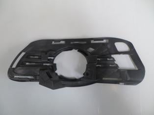 MERCEDES C CLASS- W204- 07/11; SİS LAMBA KAPAĞI SOL SİS DELİKLİ (TW)