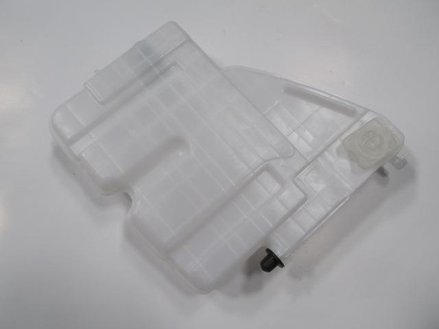 MITSUBISHI CANTER- FUSO- 06/12; ÖN CAM SU BİDONU/DEPOSU MOTORLU 24V (FE839/859E/859G) (TW)