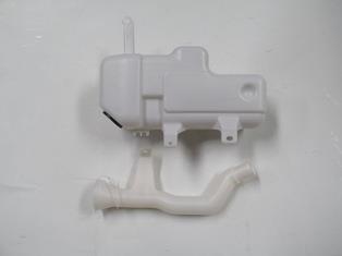 NISSAN PICK UP- D22- 97/02; ÖN CAM SU BİDONU/DEPOSU MOTORLU 12 VOLT (BORUSU İLE) (CASP)