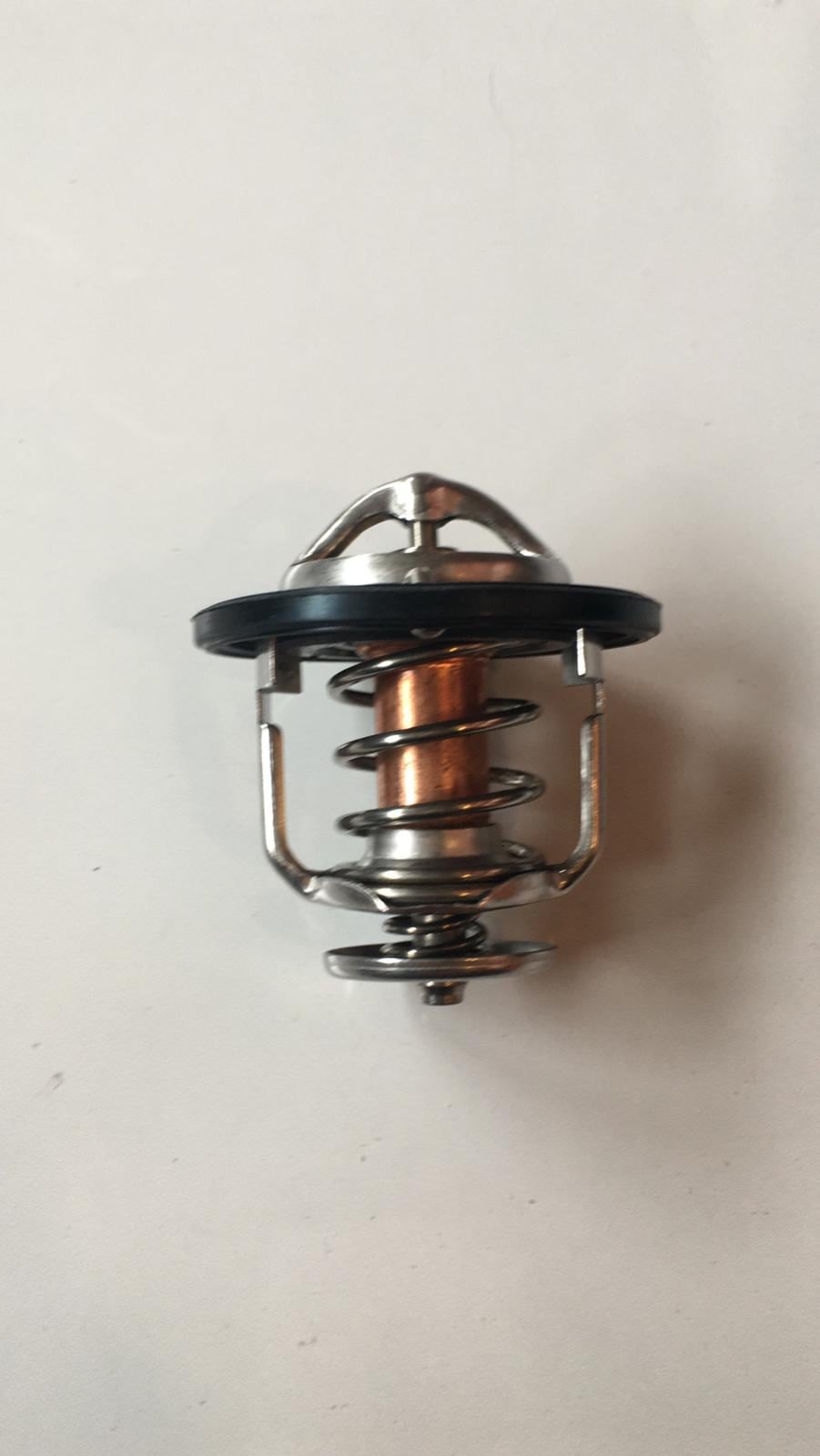 Nıssan Termostat Prımera P11 Dızel 97-99/ Almera N15 95-00/ Terrano 93-07/Vanetta 90-88 (82 Derece)