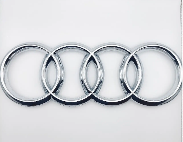 ÖN PANJUR SÜS Q7 2011-