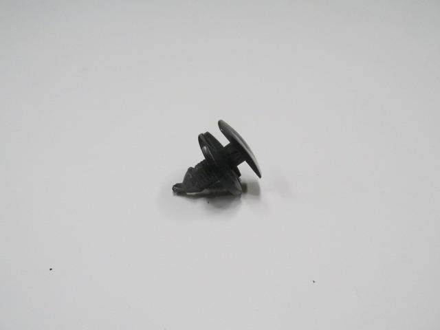 PEUGEOT 307- 06/08; ÖN ÇAMURLUK DAVLUMBAZI KLİPSİ