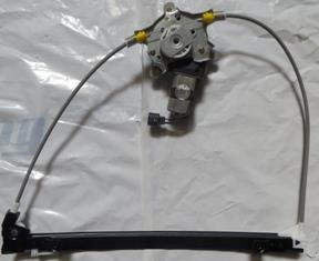 RENAULT CLIO- 2- SD- 98/01; ÖN CAM KRİKOSU SOL ELEKTRİKLİ/MOTORLU (HUSHAN)
