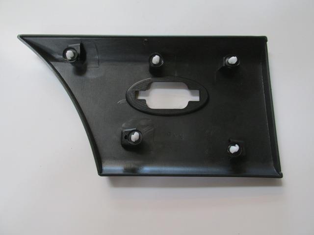 RENAULT MASTER- 3- 11/19; ARKA ÇAMURLUK BANDI ARKA SAĞ (SİNYAL DELİKLİ) SİYAH