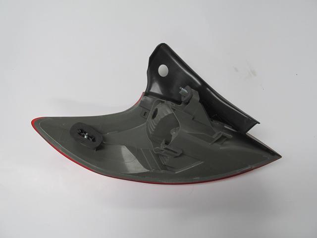 RENAULT MEGANE- 3- HB- 10/13; DIŞ STOP LAMBASI SAĞ KIRMIZI/BEYAZ (PLEKSAN)