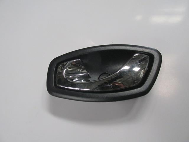 RENAULT MEGANE- 3- HB- 14/15; ÖN KAPI İÇ AÇMA KOLU SOL NİKELAJLI