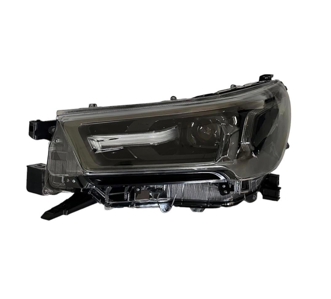 Toyota Far Hılux Revo 21-24 Sol (Mercekli/İçi Koyu Gri)(Hılux Yazılı-ınvıncıble)