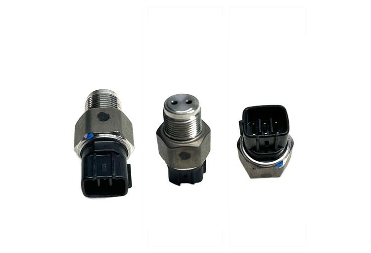 Toyota Müşür Rail Boru Hılux 2,5 Dizel 07-17/Avensis 2,0-2,2 Dizel 03-09/Rav4 2,5 Dizel 03-08(Küçük)