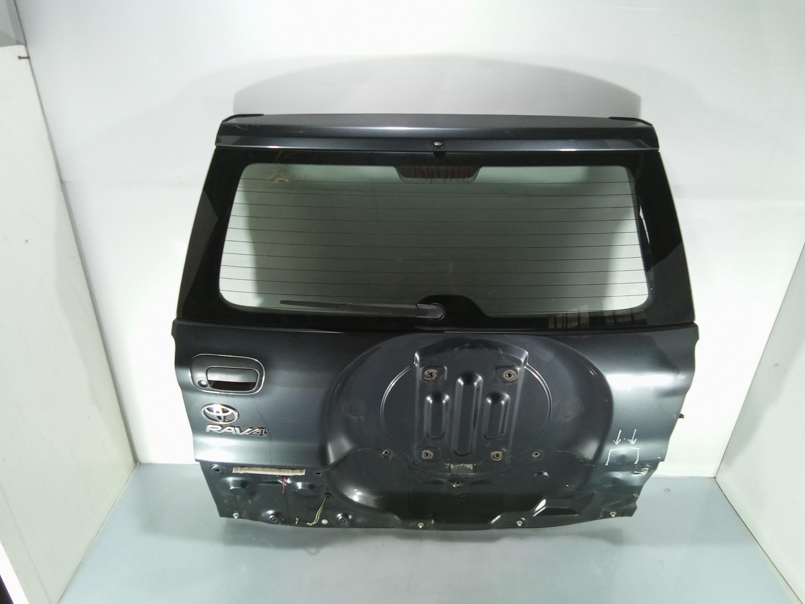 TOYOTA RAV4 BAGAJ KAPAĞI 2001-2004 (OEM: 6700542261)