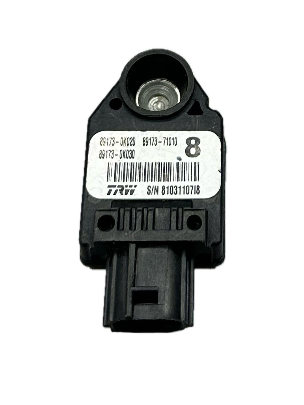 Toyota Sensör Darbe Hılux 07-13 Ön Sol/Sağ