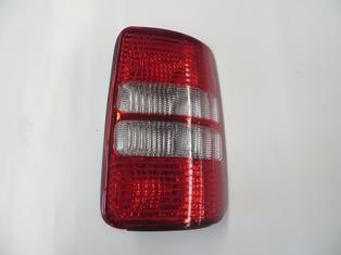 VOLKSWAGEN CADDY- 11/15; STOP LAMBASI SAĞ KIRMIZI/BEYAZ (BAGAJ KAPAĞI YUKARIYA AÇILAN)(MARS)