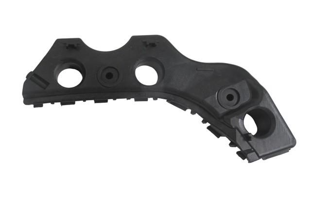 VOLKSWAGEN PASSAT CC- 09/12; ÖN TAMPON BAĞLANTI BRAKETİ SAĞ KÜÇÜK/PLASTİK