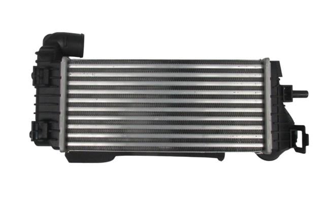 (YENİ ÜRÜN!!!)FORD FOCUS C MAX- 11/15; TURBO SOĞUTMA RADYATÖRÜ 1.5/1.6 TDCİ(İNTERCOOLER)(BRAZİNG)(336X157X62) ORİS