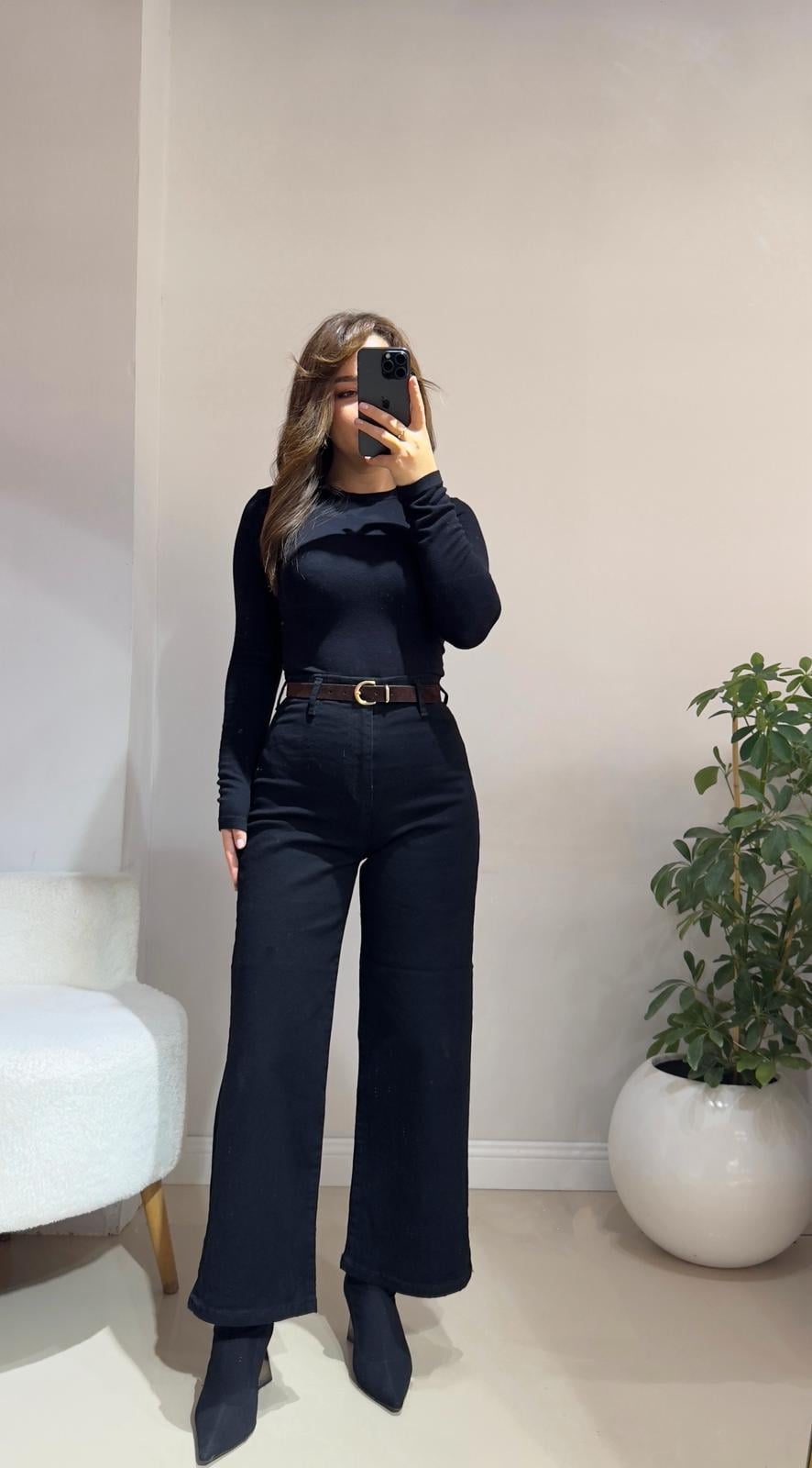 Kemerli Siyah Yüksek Bel Jean