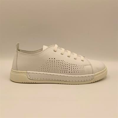 Ametist Collection kadın sneaker modeli – gerçek deri dış yüzey, konforlu iç astar ve modern tasarım