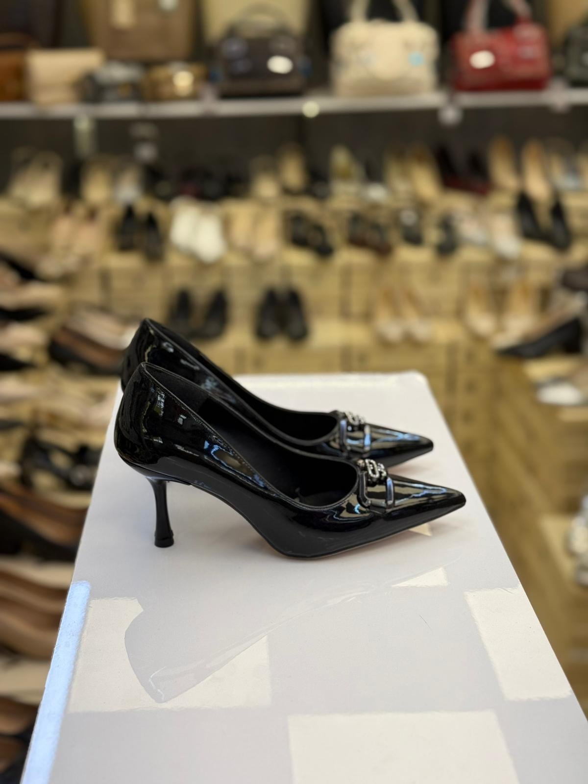 Siyah Rugan Stiletto