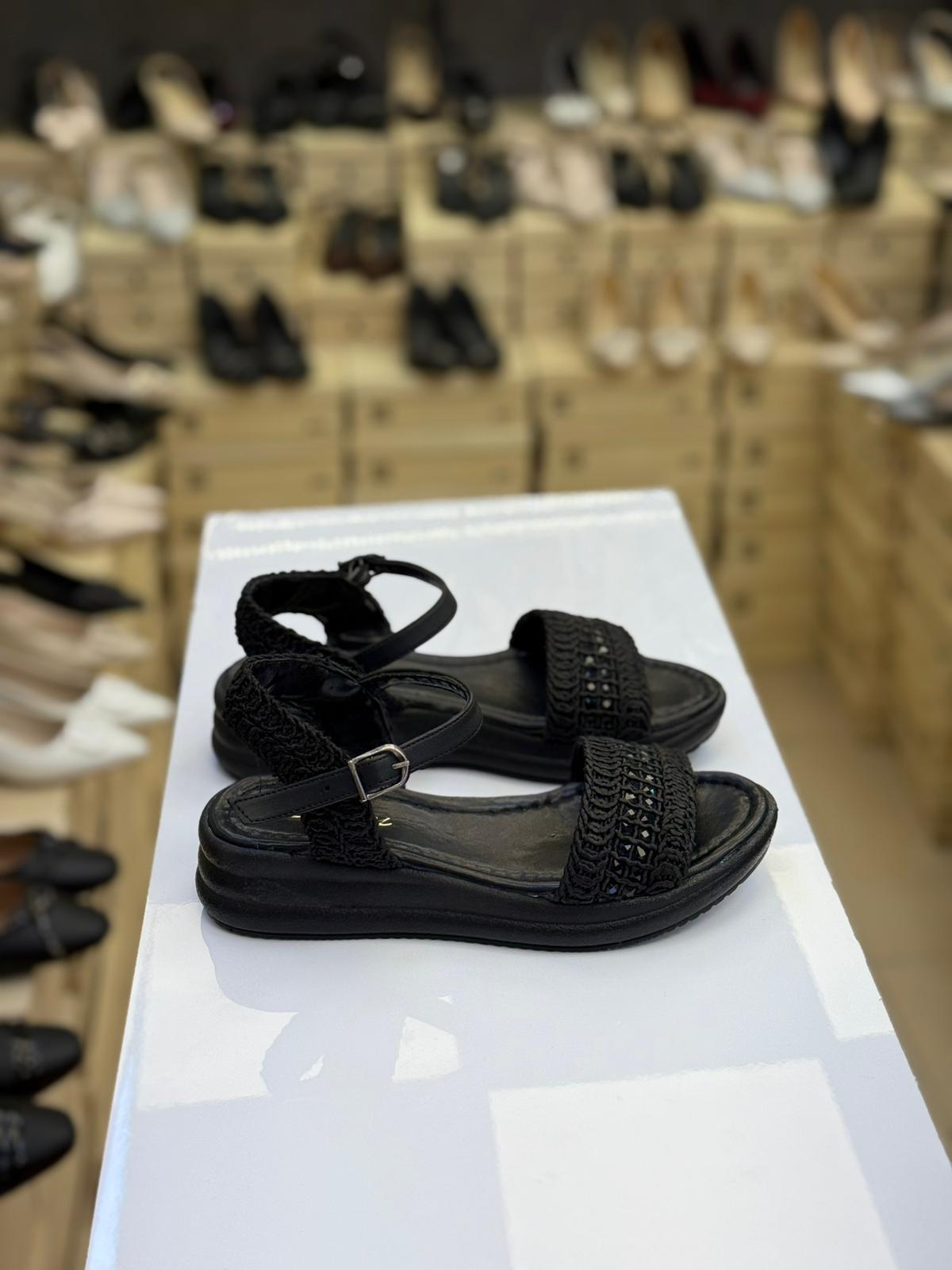 Taşlı Hasır Sandalet Çok Rahat