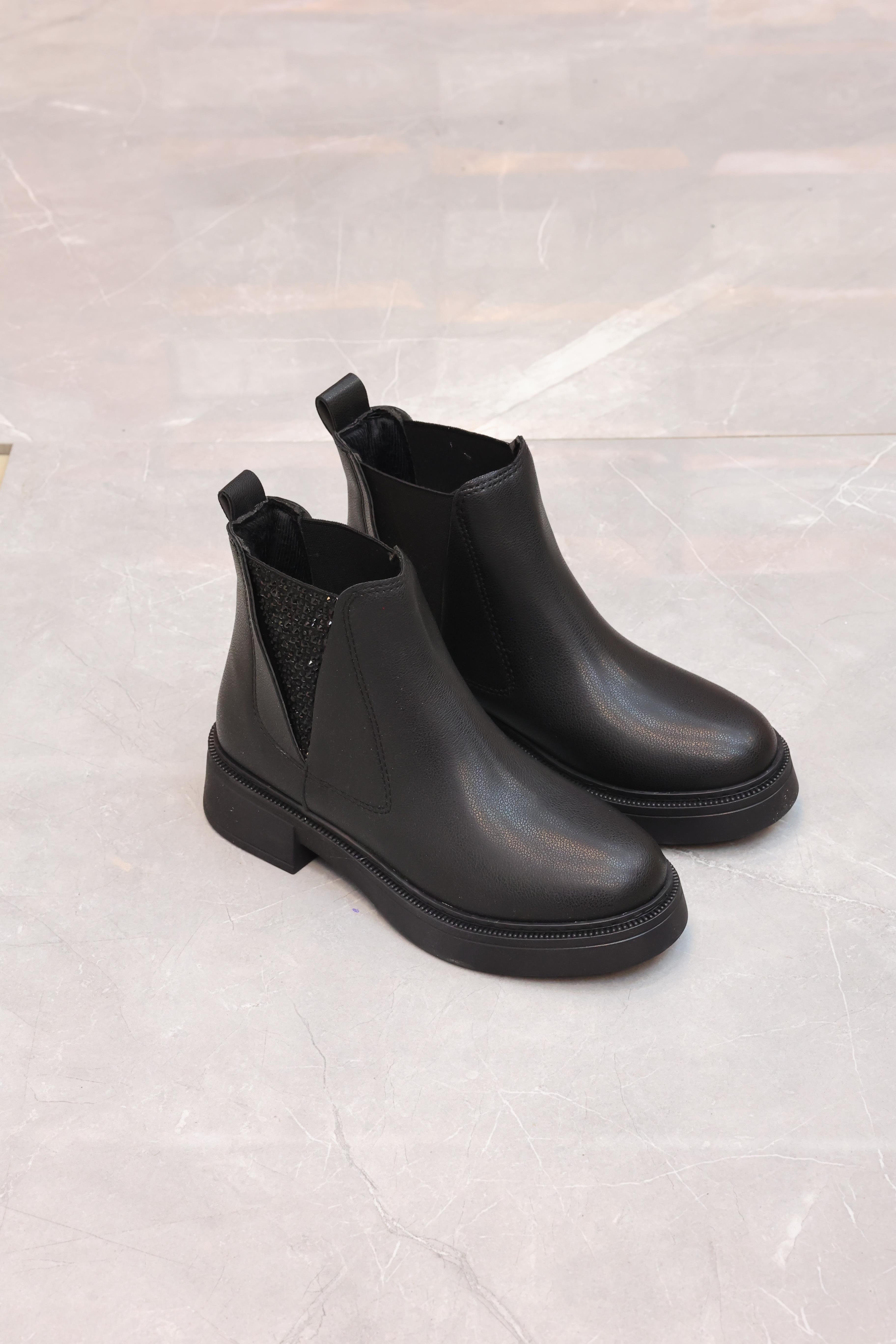 Yanı Taşlı Kaymaz Taban Bot