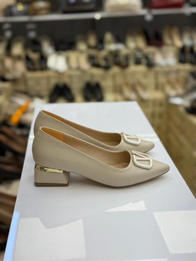 Günlük Kadın Ayakkabısı Üstü V Toka