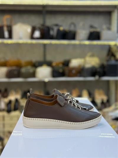 Kadın Günlük Ayakkabı Lastik Bağcıklı Kaymaz Taban Rahat Sneaker Kahve