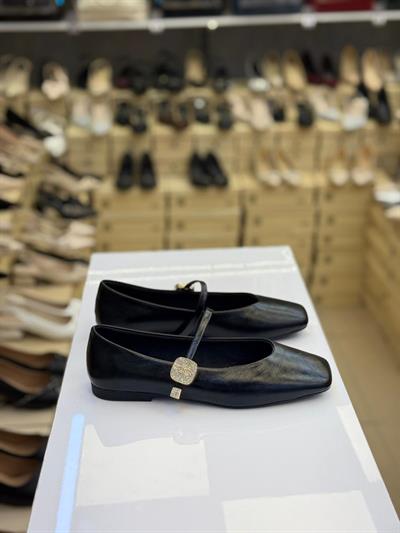 Kare Burun Yan Taş Detaylı Babet Vollex