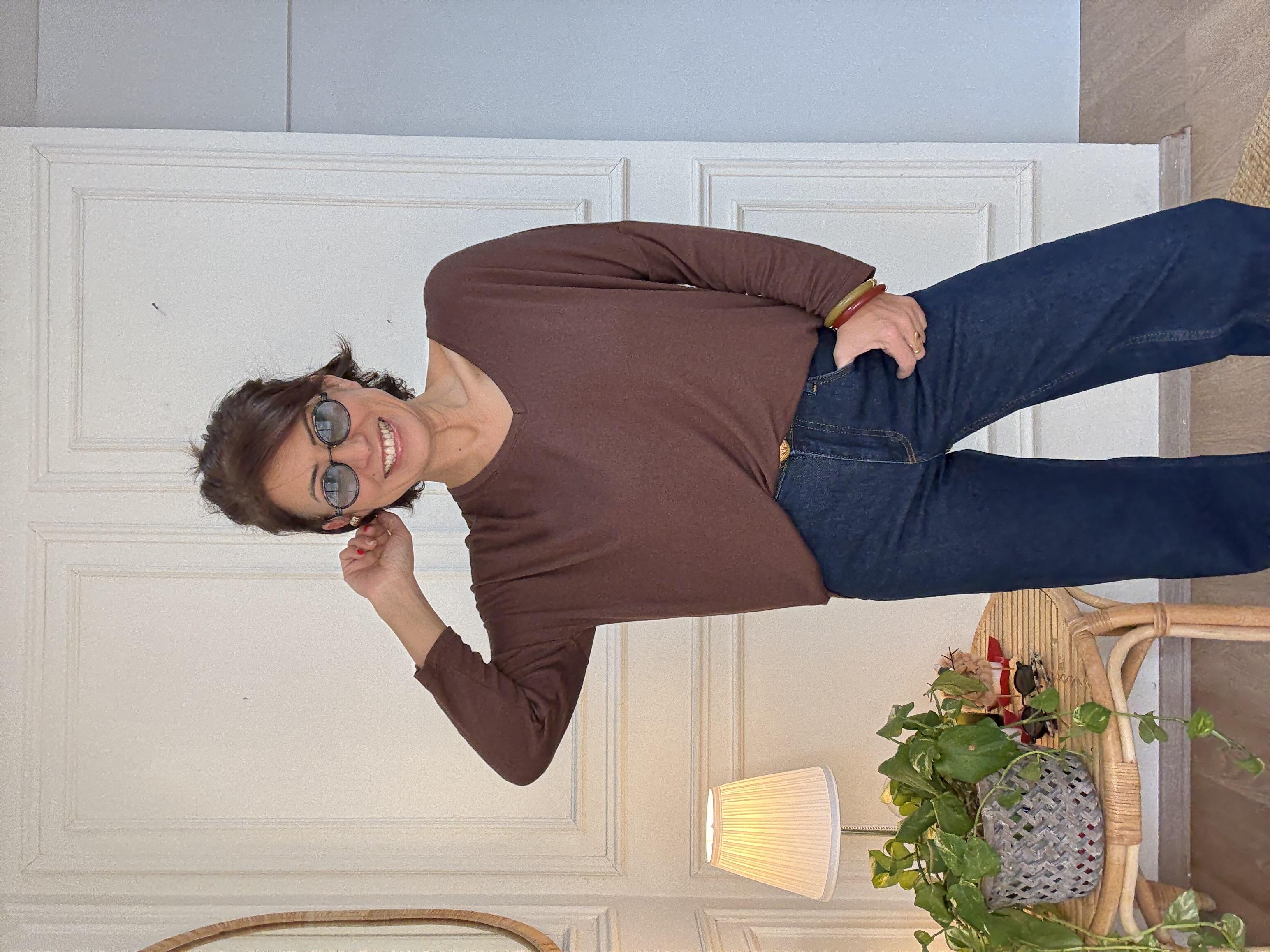  V Yaka Salaş Model Bluz Kahverengi