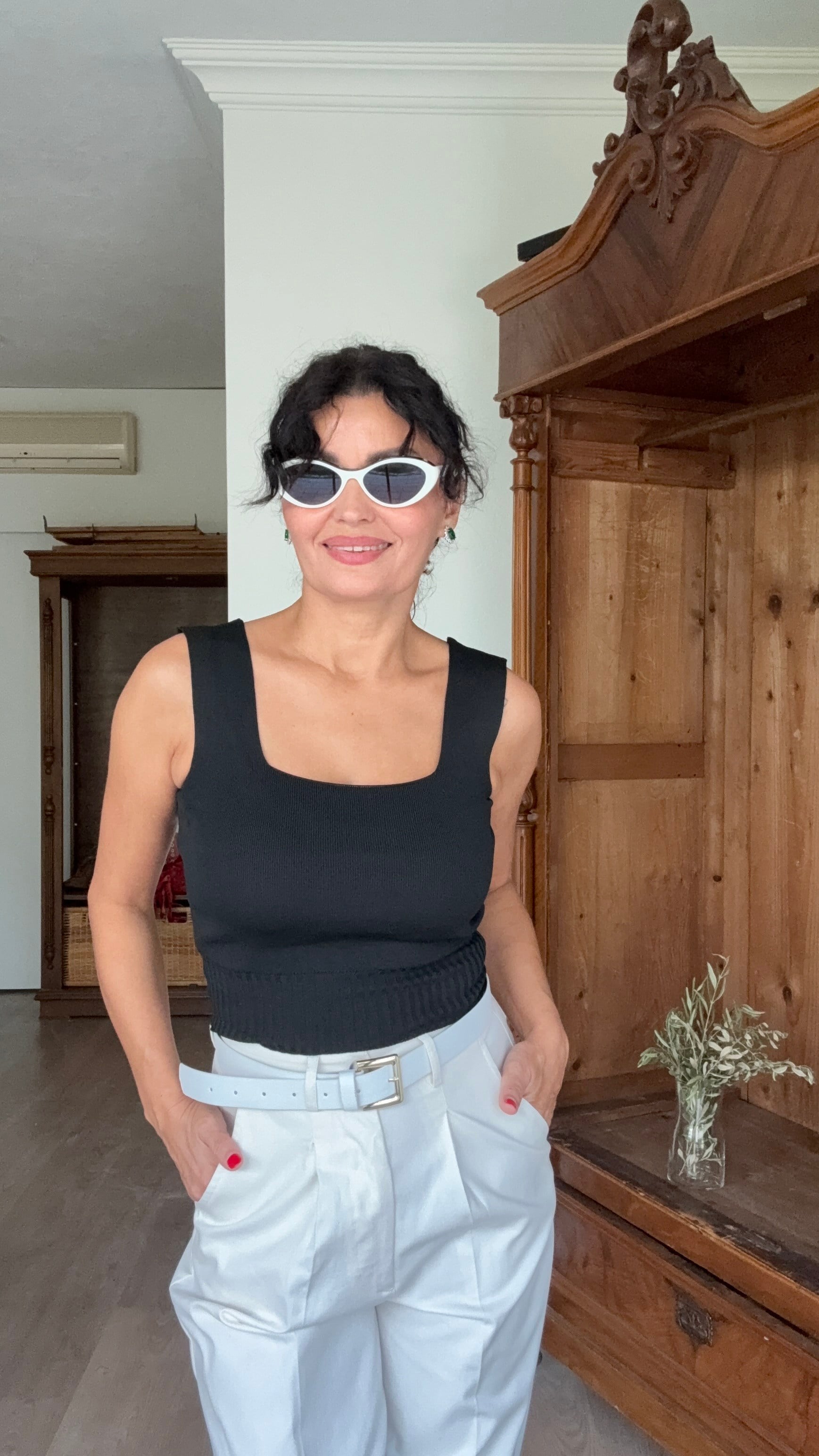 Askılı Kare Yaka Triko Crop Siyah