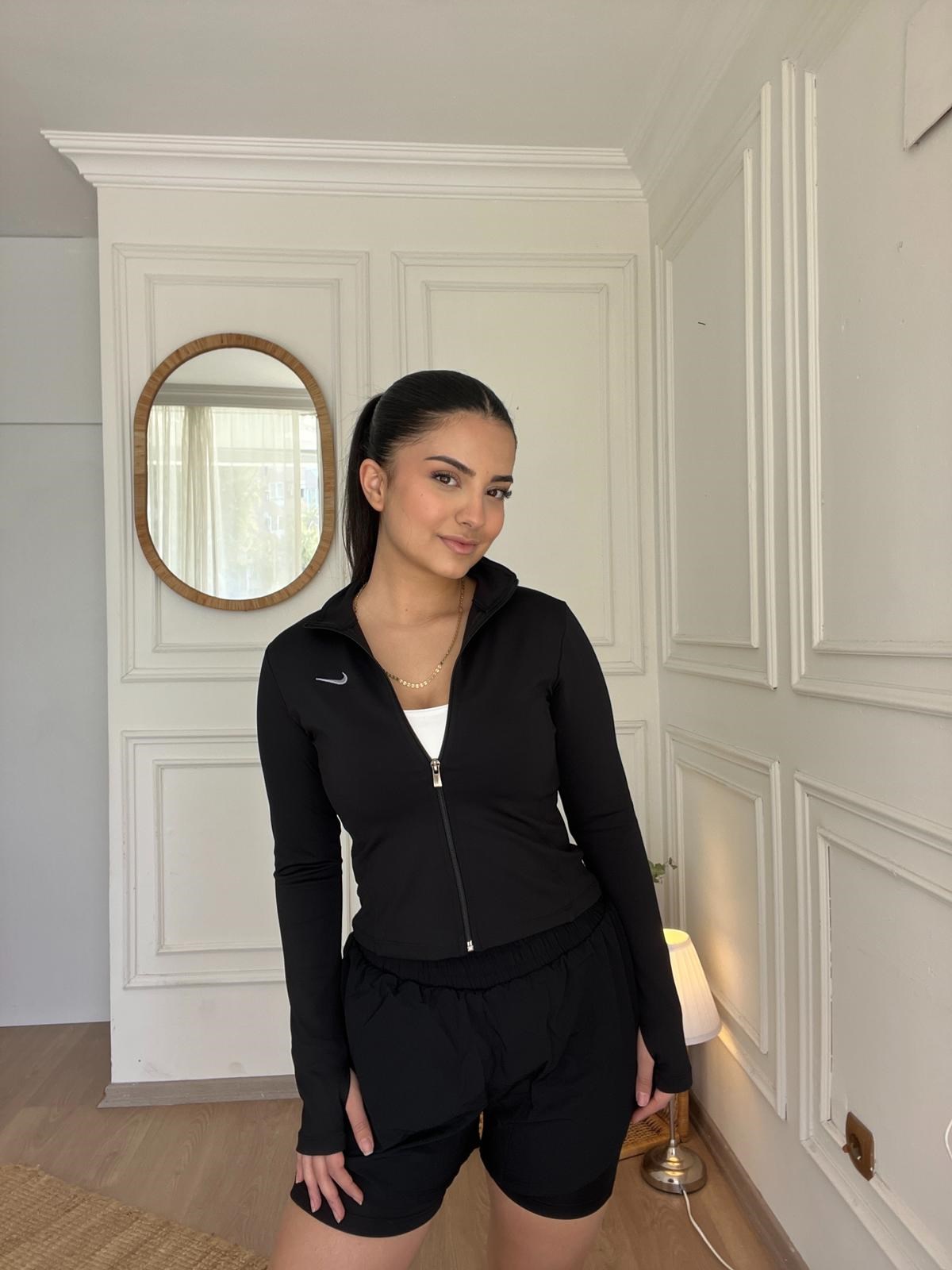 Fermuarlı Sportif Top Siyah