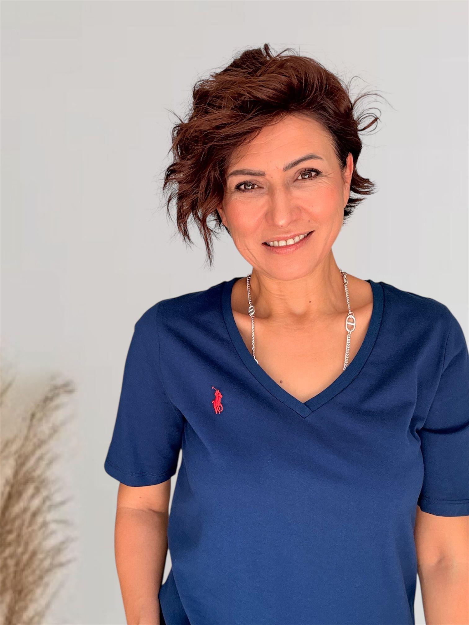 V Yaka Tişört Lacivert