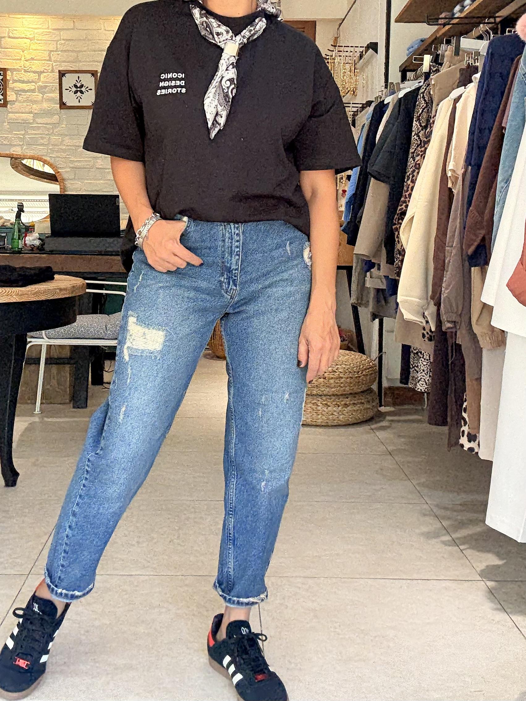 Yırık Mom Jean Mavi
