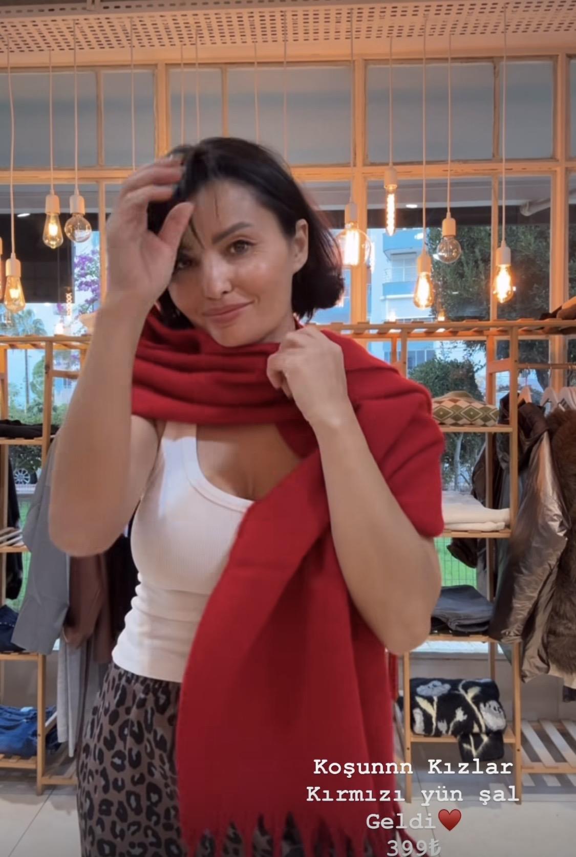Yumoş Yün Şal Kırmızı