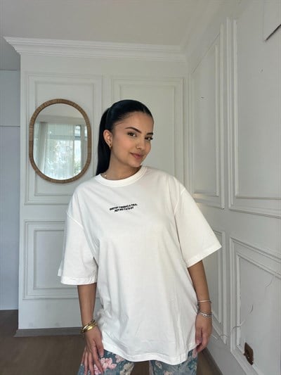 Oversize Sırtı Baskılı Tshirt Beyaz