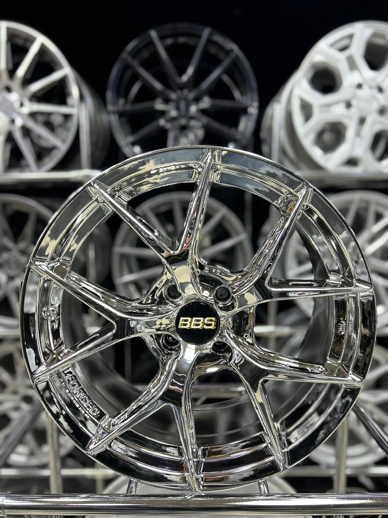17 4x100 BBS Fİ R FORGED HAVA KANALLI CHROME JANT MODELİ