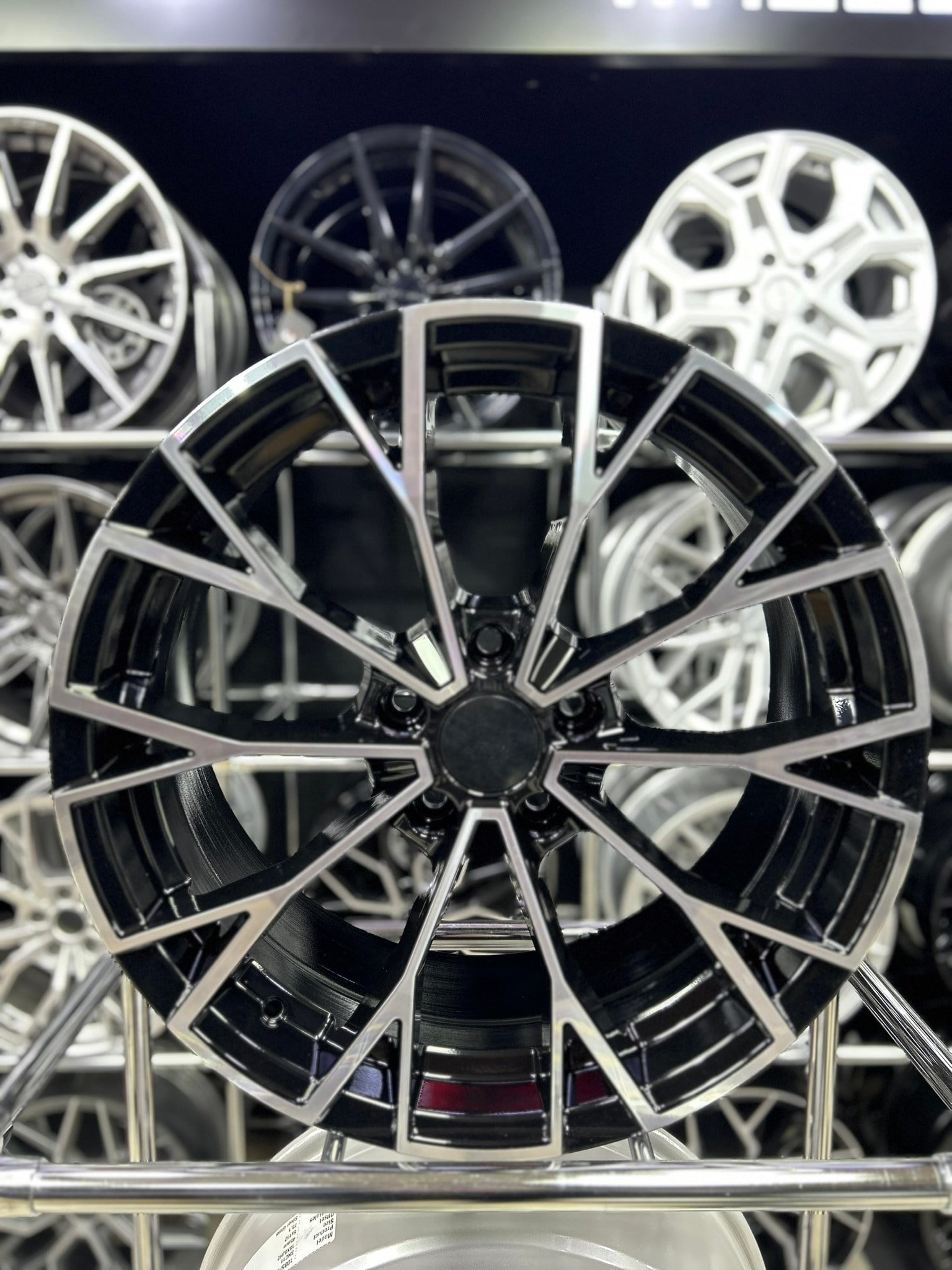 18 5x112 GOLF R WARMENAU BLACK DİAMOND JANT MODELİ