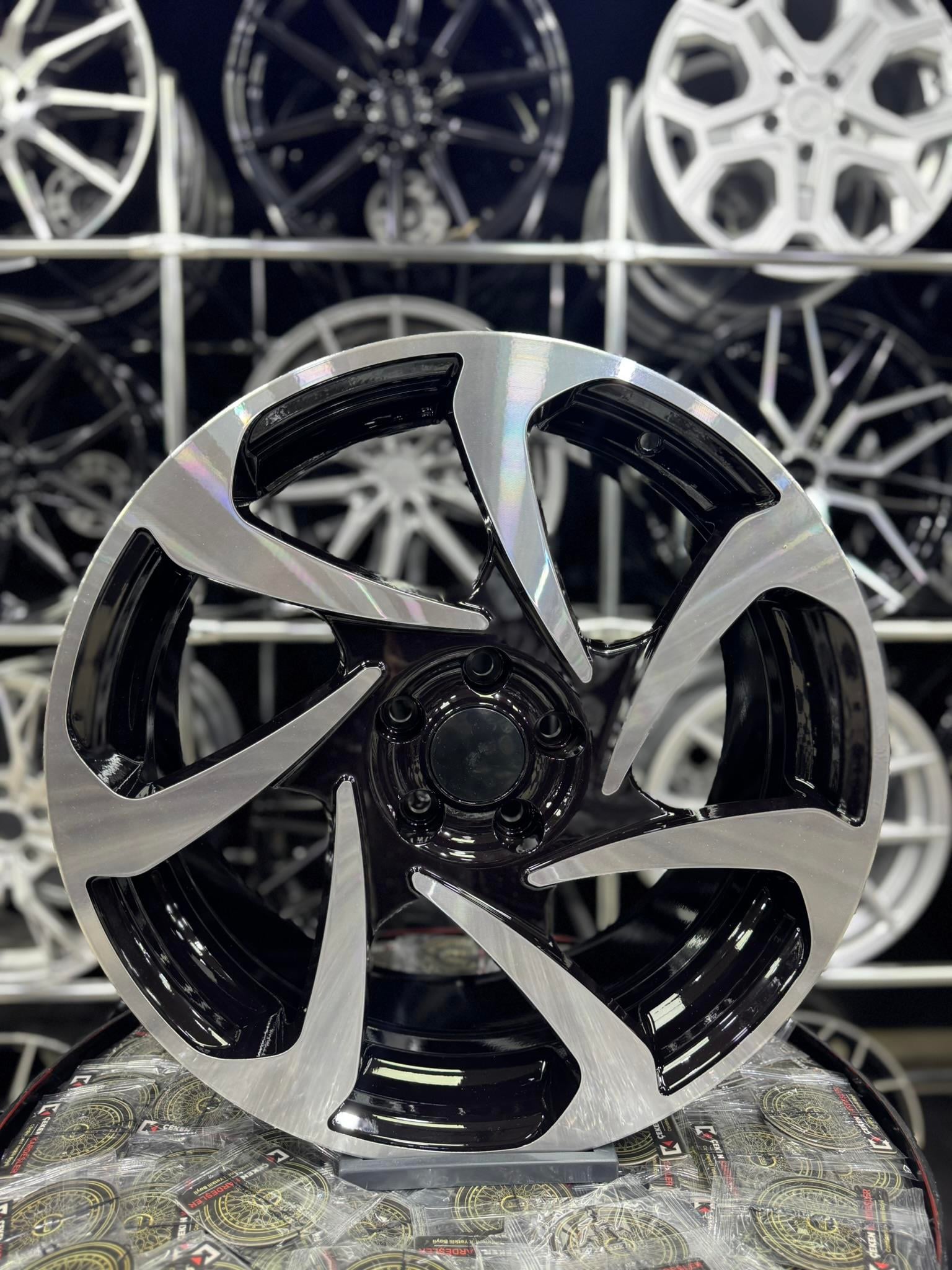 18 5x120 OPEL OPC INSIGNIA BLACK DİAMOND JANT MODELİ