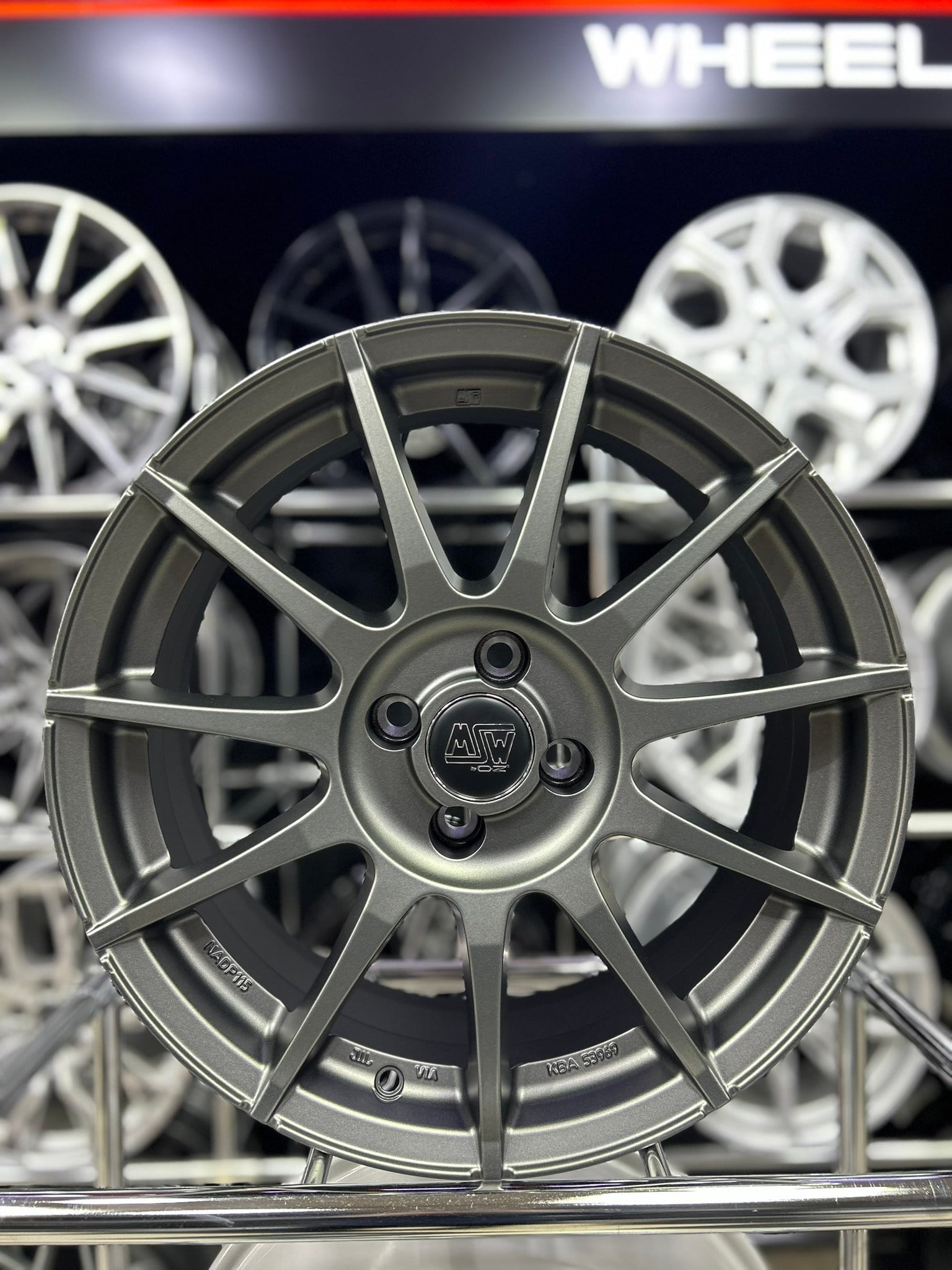 17'' 4x100 MSW-85 MATT GRAPHITE JANT MODELİ