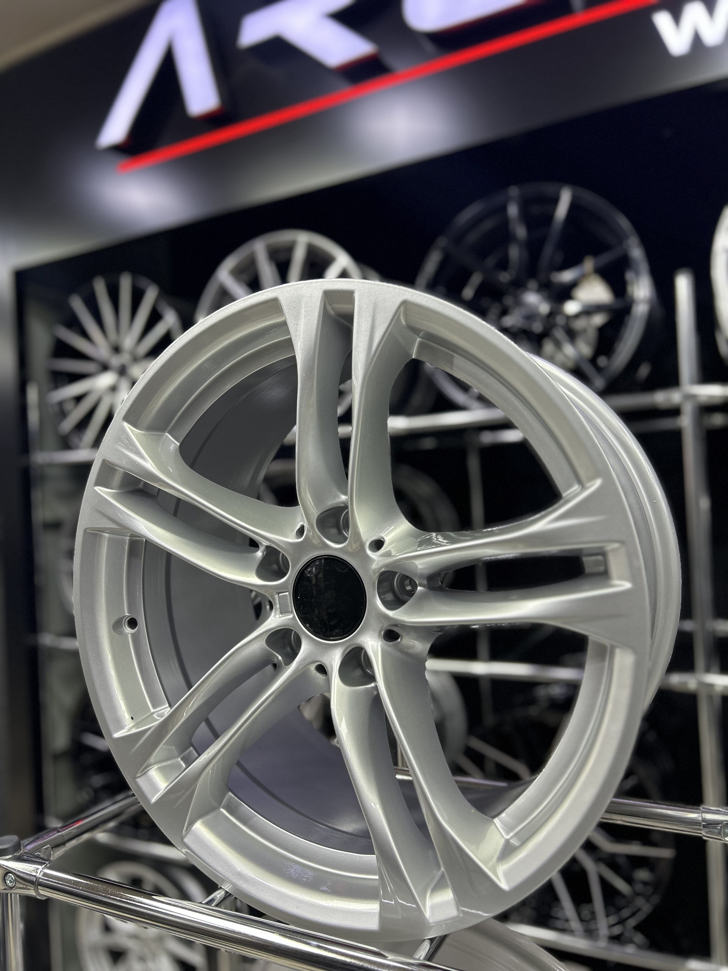 18'' 5x120 BMW F10-F30 LCİ JANT MODELİ