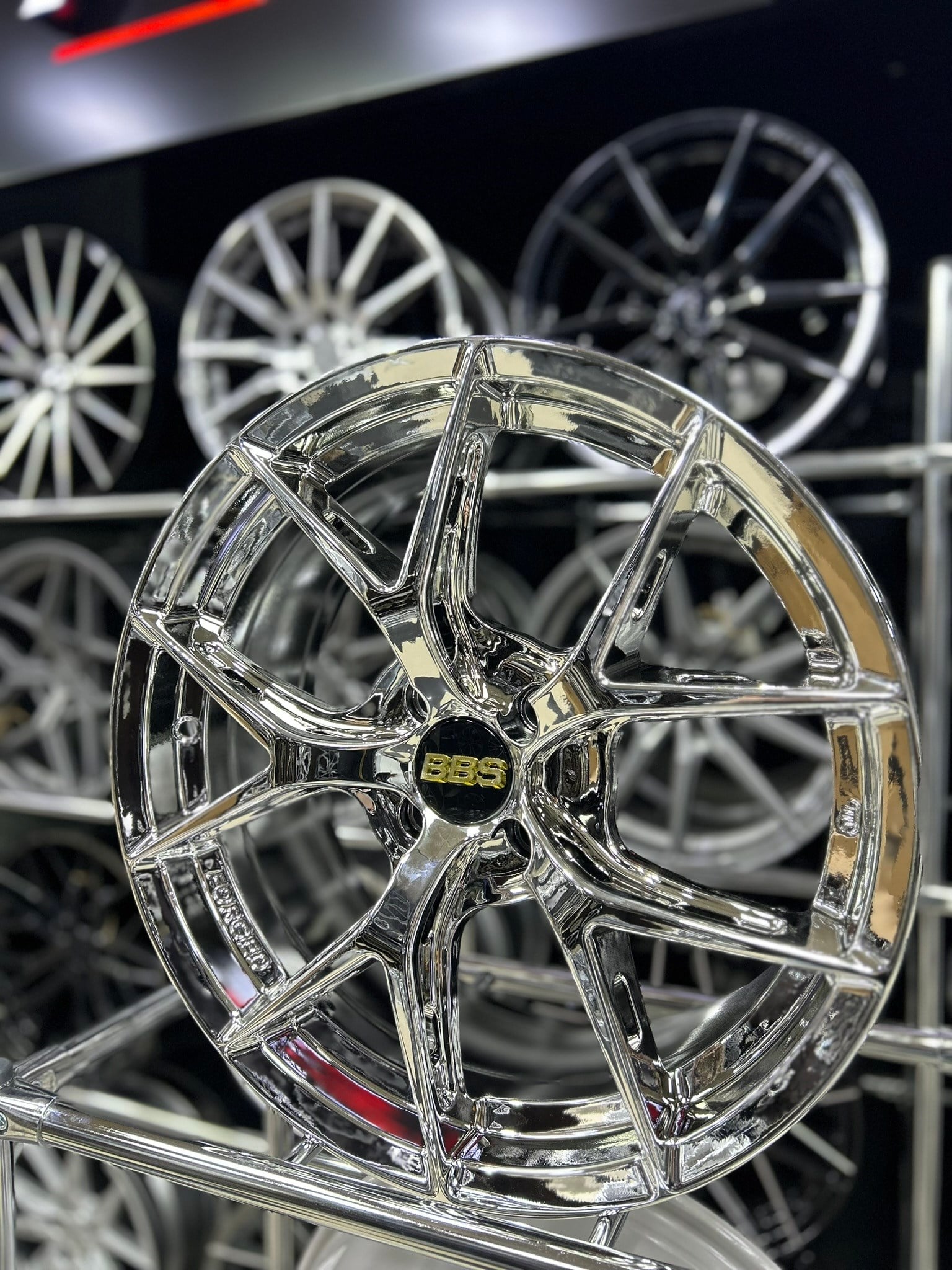 17'' 4x100 BBS Fİ R FORGED HAVA KANALLI CHROME JANT MODELİ