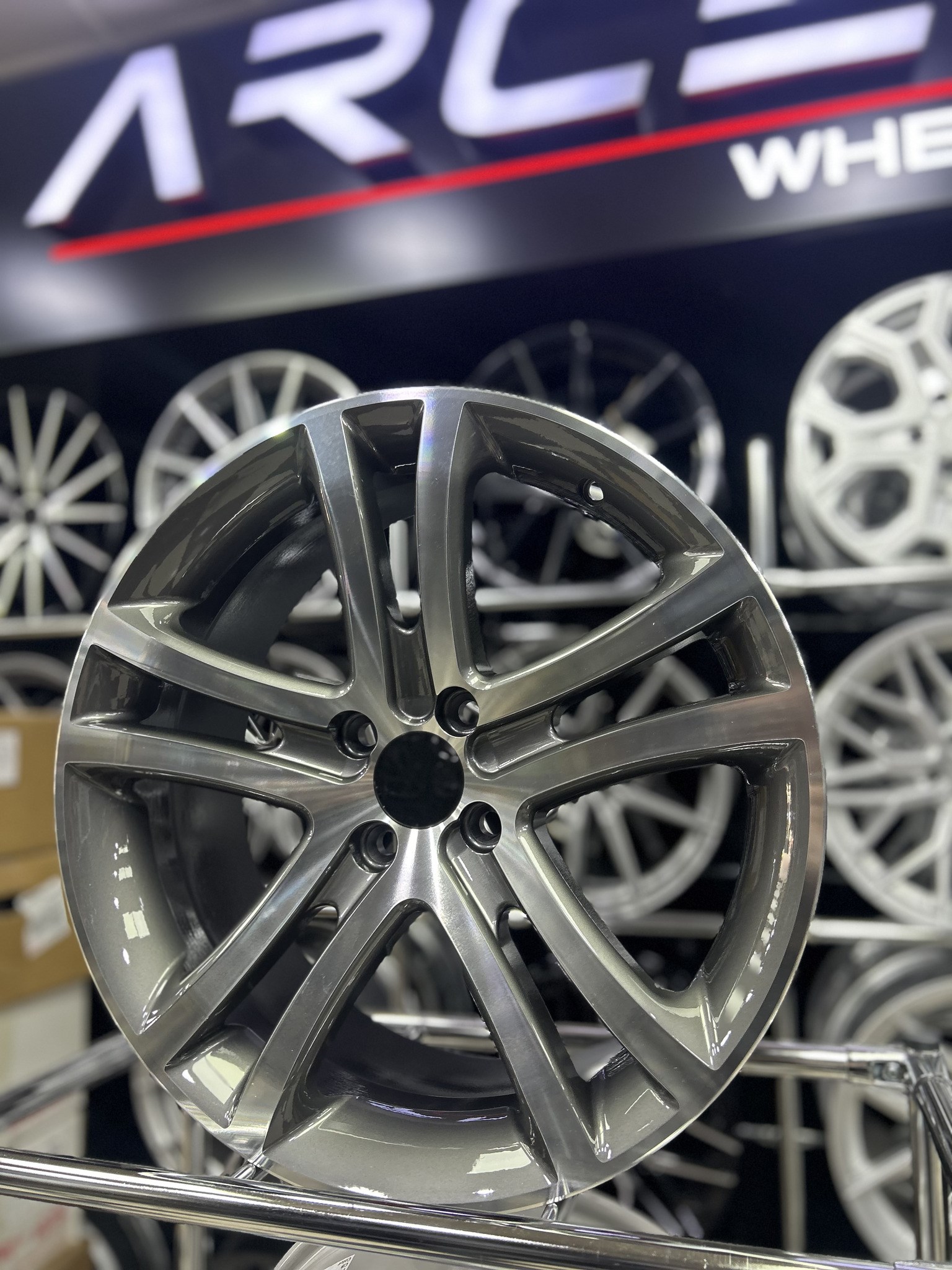 17'' 4x100 SAVANNAH GUNMETAL JANT MODELİ