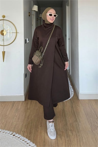 Hobo Modal Kumaş Dik Yaka Anvelop Tesettür Takım- Kahverengi