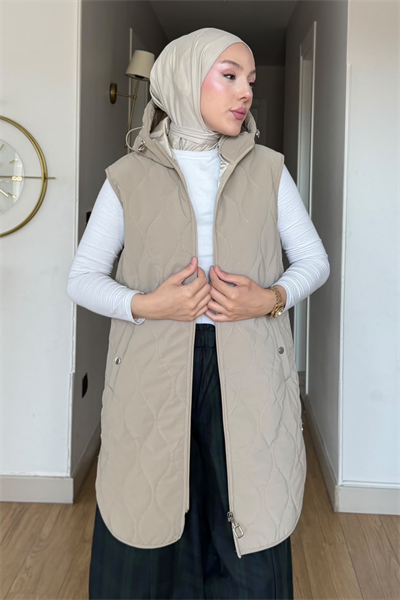 Leran Kapüşonlu Fermuarlı Astarlı Kapitone Uzun Yelek- Bej
