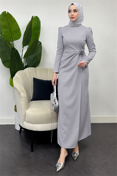 Zümre Model Krep Kumaş Gül Detaylı Elbise-Açık Gri