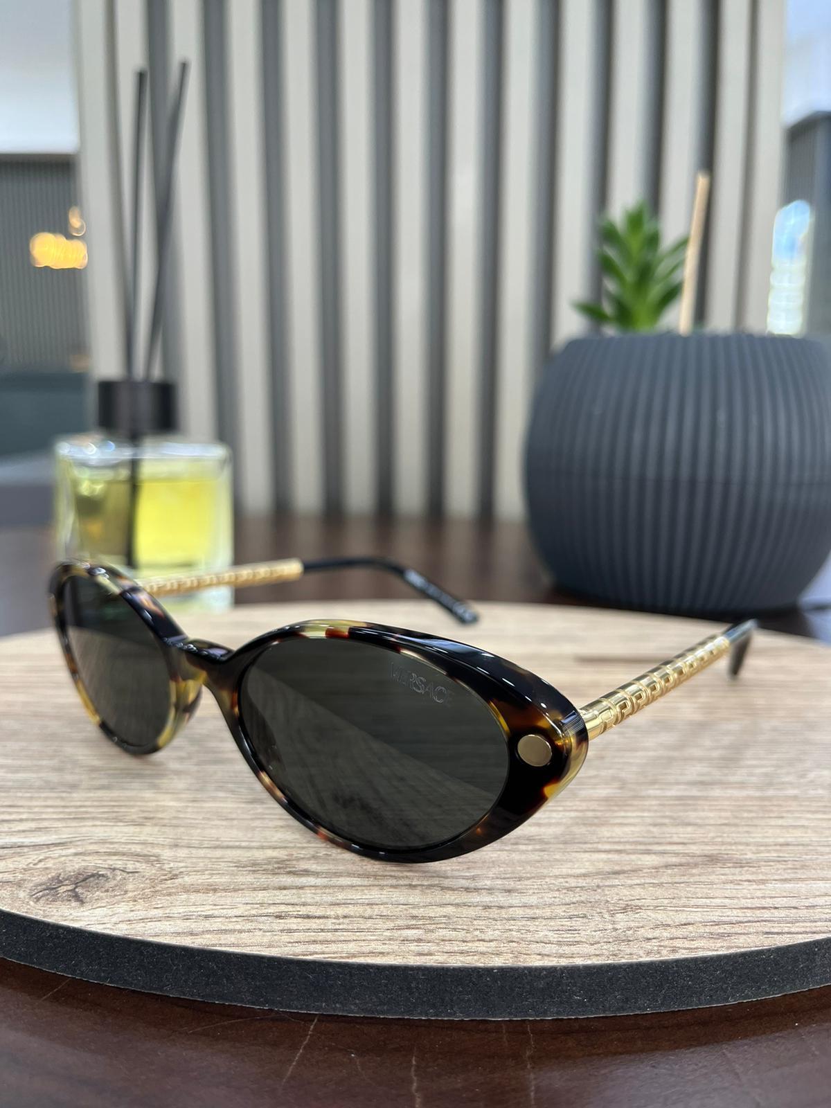 VERSAGE KADIN GÜNEŞ GÖZLÜĞÜ