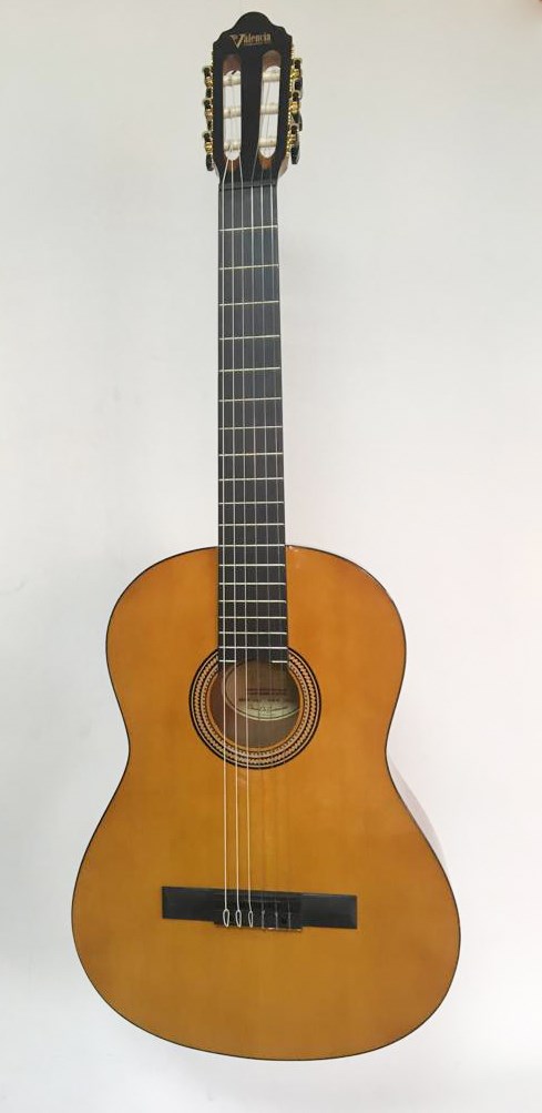 VALENCIA VC264 KLASİK GİTAR, 4/4, NATUREL PARLAK